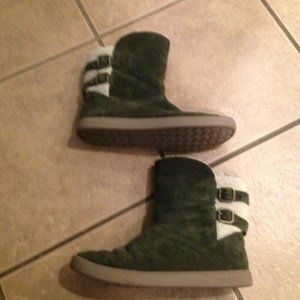 Winter boots for girls